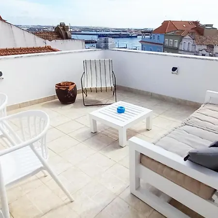 Apartamento Figueira Penthouse By The Marina *
