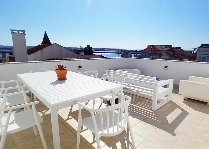 Figueira Penthouse By The Marina