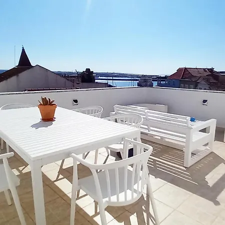 Figueira Penthouse By The Marina